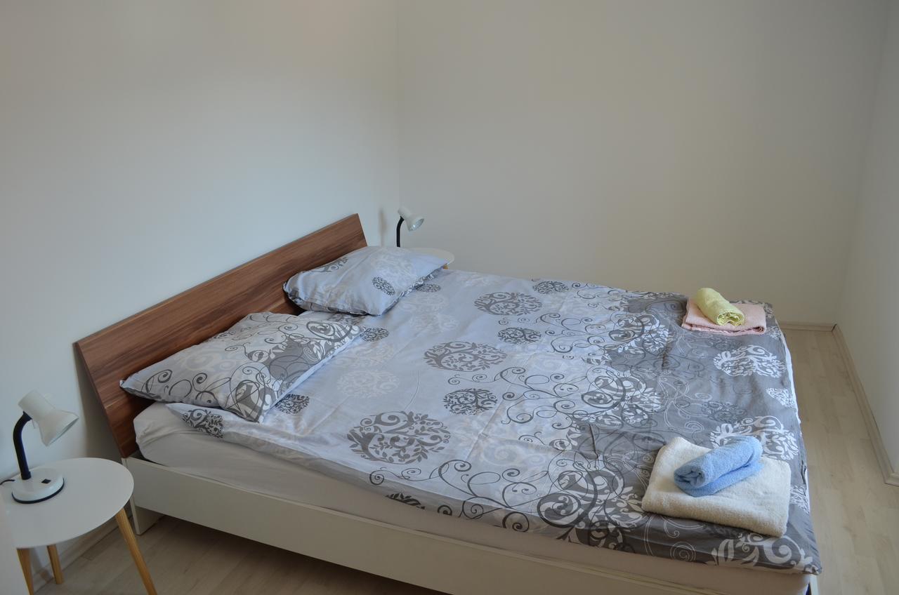 Apartments Petar Draga Bascanska Exterior photo