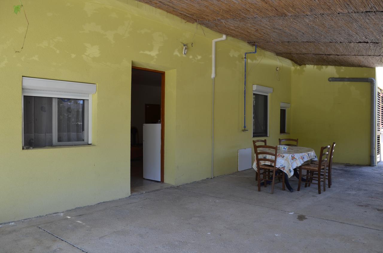 Apartments Petar Draga Bascanska Exterior photo